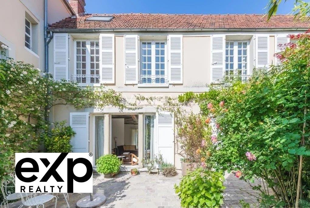 Experience Serenity and Heritage: Elegant Historic Home in Vétheuil, the Hidden Gem of the French Ve