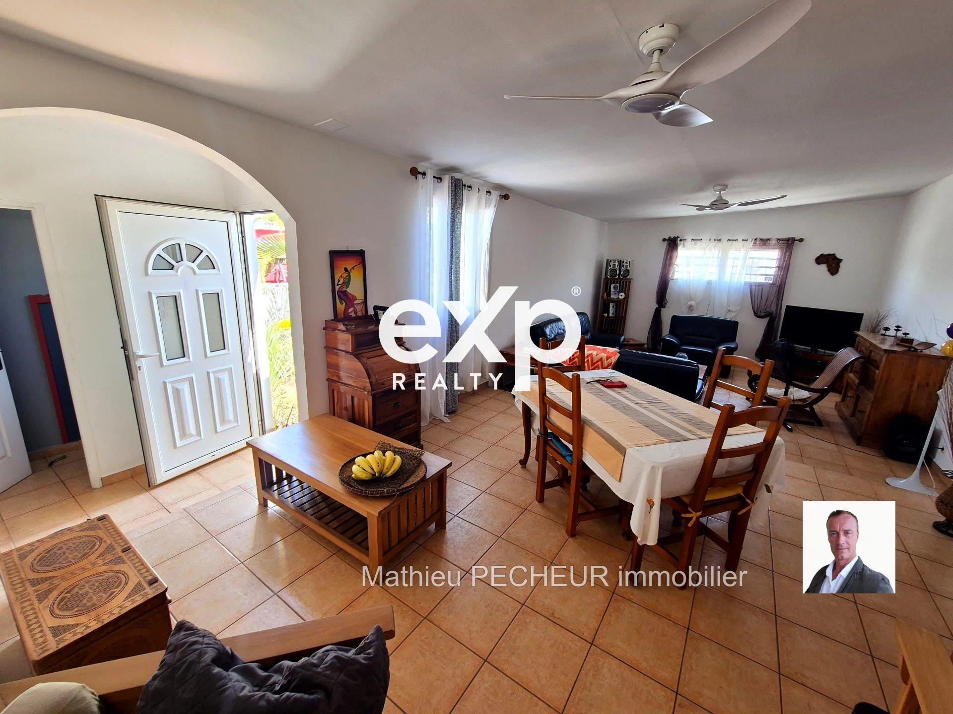 Le Port / House F5 (4 bedrooms) /128 m2 living space approximately