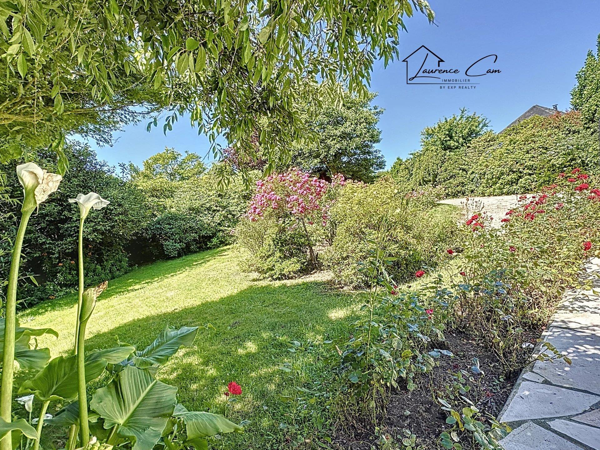 Charming house in Landéda – Single-storey living, generous volumes a stone's throw from the Aber Wr