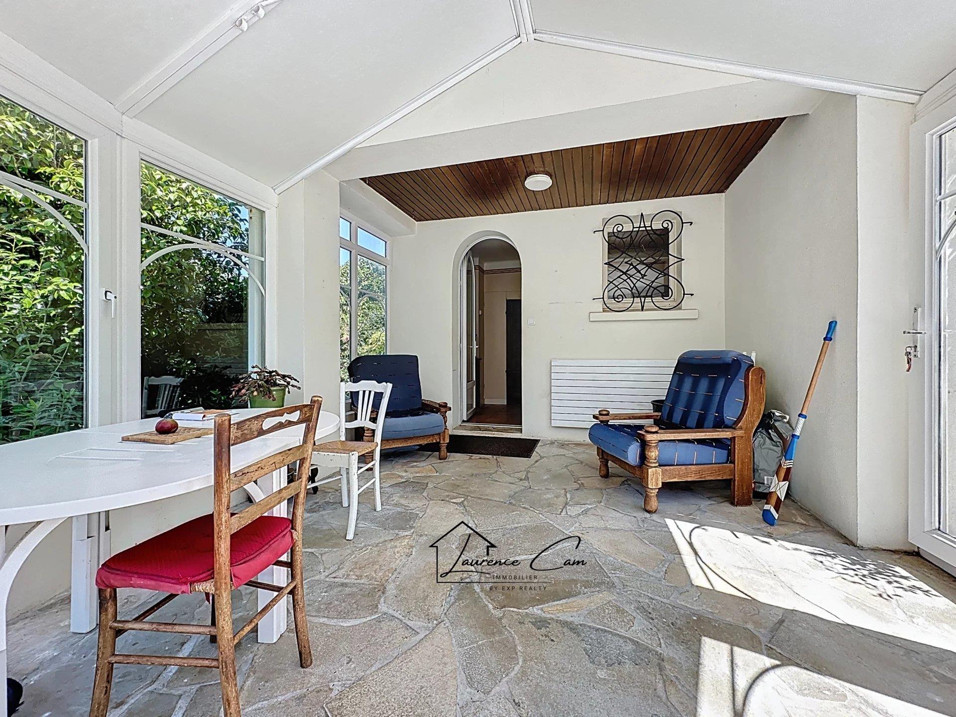 Charming house in Landéda – Single-storey living, generous volumes a stone's throw from the Aber Wr