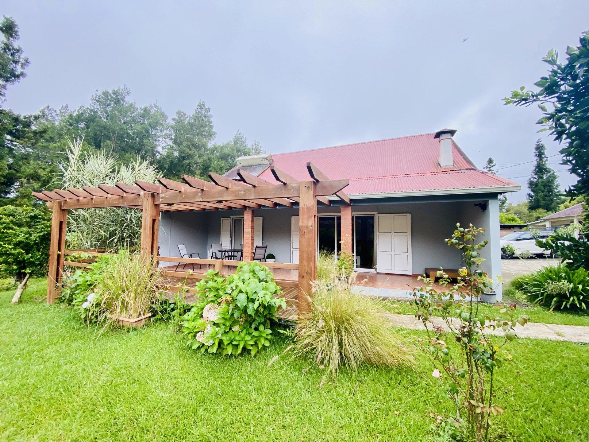 Spacious 6-room house in La Plaine-des-Palmistes