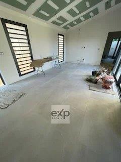 ? Villa on a 1000m² Plot – A Project Full of Possibilities!