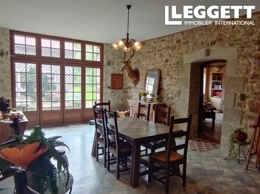Beautiful country home with 6 hectares and second house to renovate