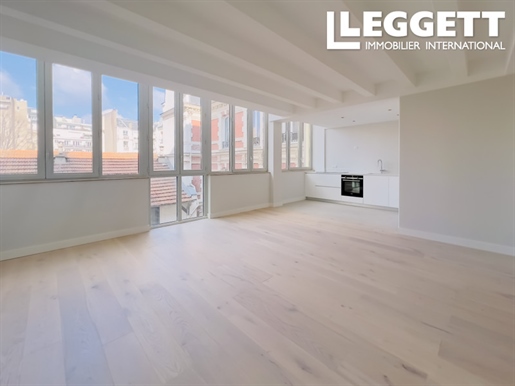 Trocadéro, Atelier d’exception 3P Alcove (T3) type loft, 95m2 entièrement rénové dans un immeuble re