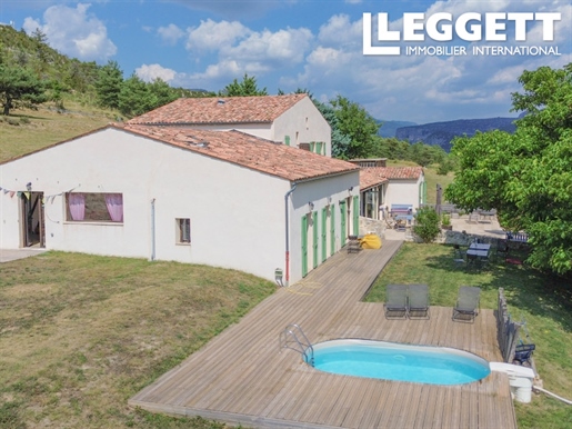 Selten! Herrliche Aussicht, ruhige Umgebung, in der Nähe der Gorges du Verdon. Riesiges Potenzial f