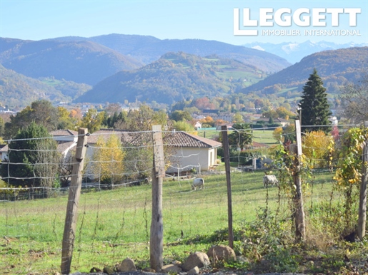 House with 2 gites, outbuildings and pool on 17000 m2 of land. A beautiful home generating an income