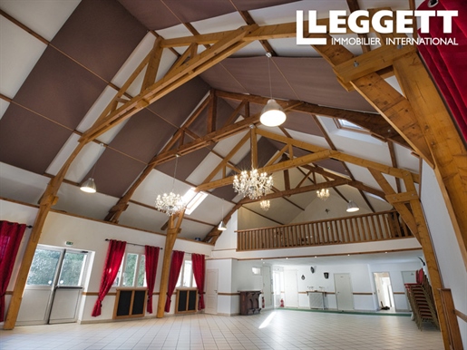 38200M² equestrian centre with large function room