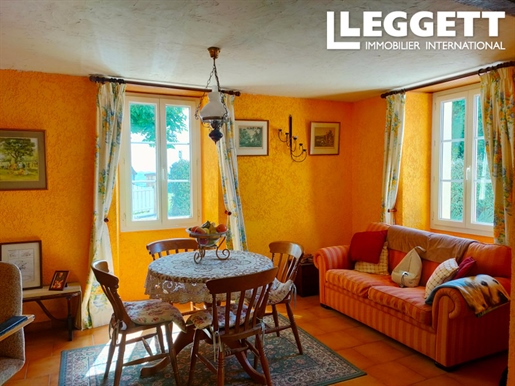 Belle ferme avec 3 chambres, piscine, vue sur les Pyrénées près de Trie Sur Baise.