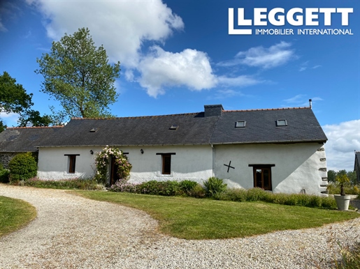 Substantial property in Plonevez du Faou with three houses, land and stabling!