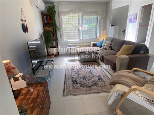 Spectacular semi-detached house in the old town of Lloret de Mar with Tourist License