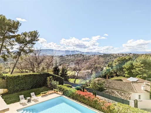Mougins - Villa With Panoramic View