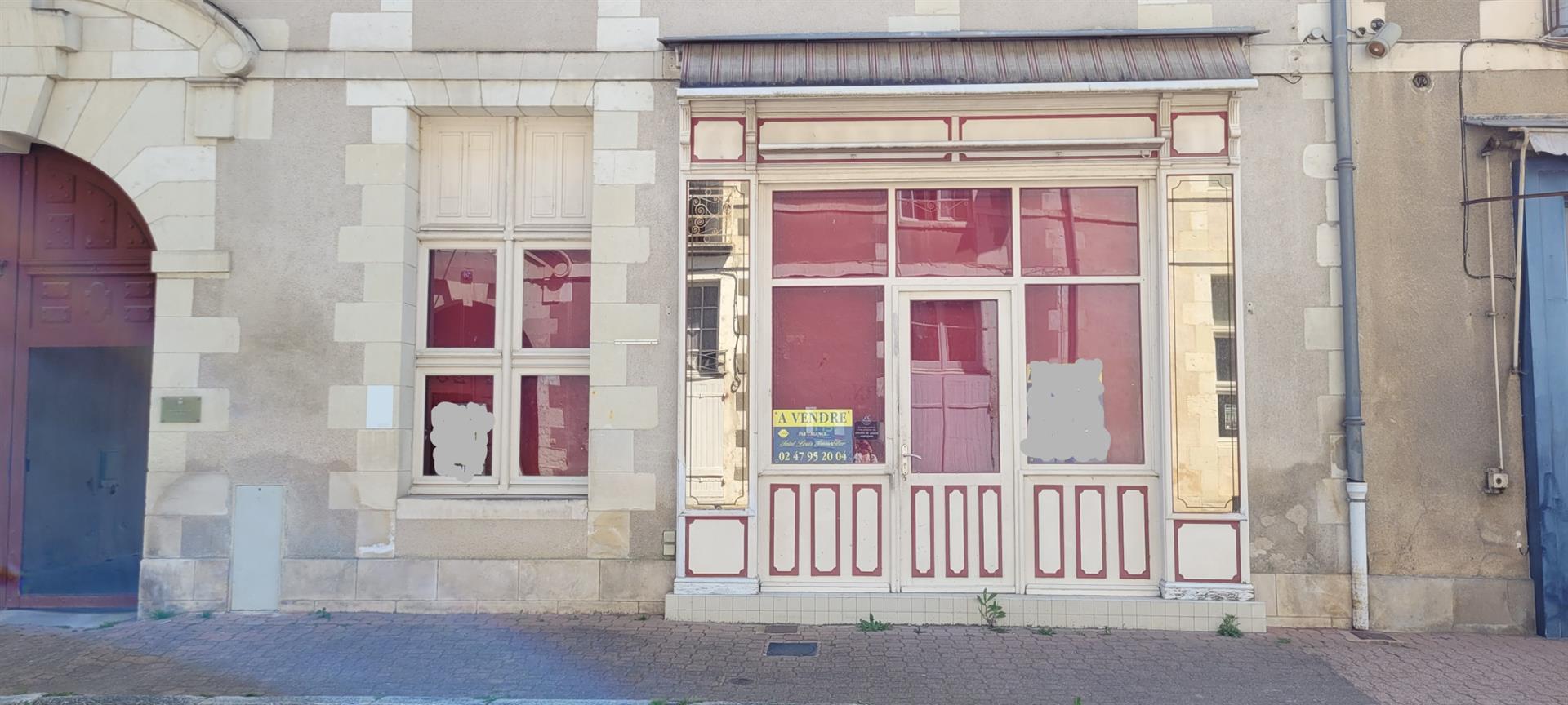 Local Commercial De 45 M2 Avec Wc