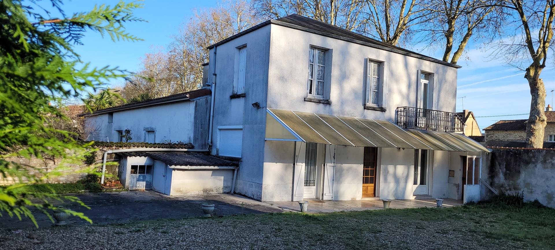 Maison De Ville 3 Chambres Jardin Et Garage 75 M2