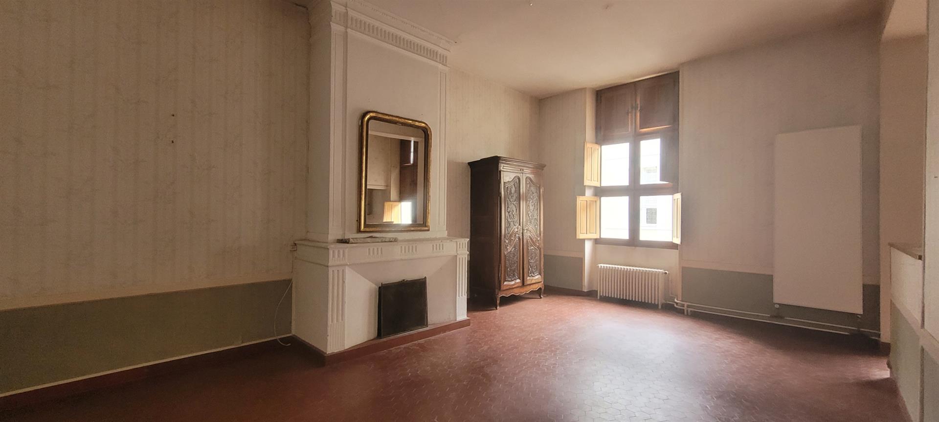 Hotel Particulier Xvii Avec Chapelle Privee