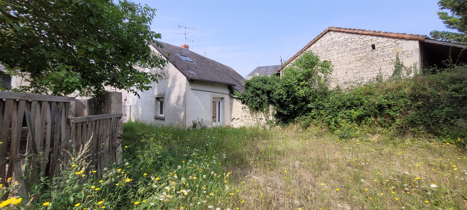Maison De Village 3 Chambres Avec Jardin Et Terrain
