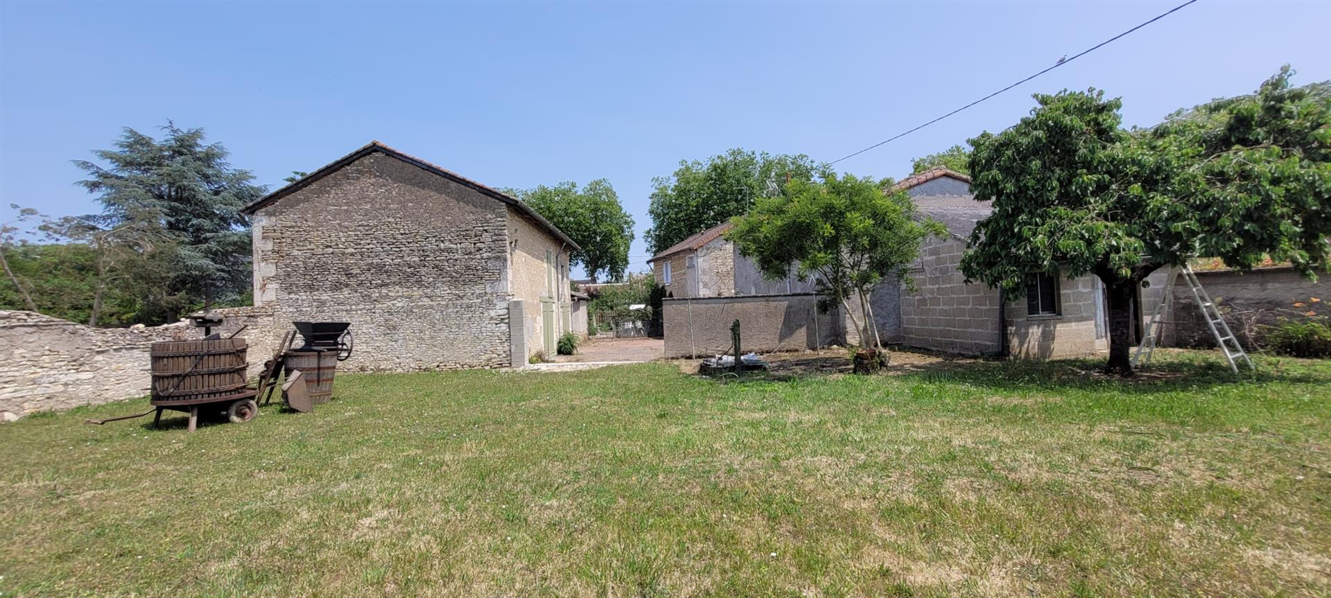 Maison Ancienne Avec Dependance 1 Chambre Poss 2