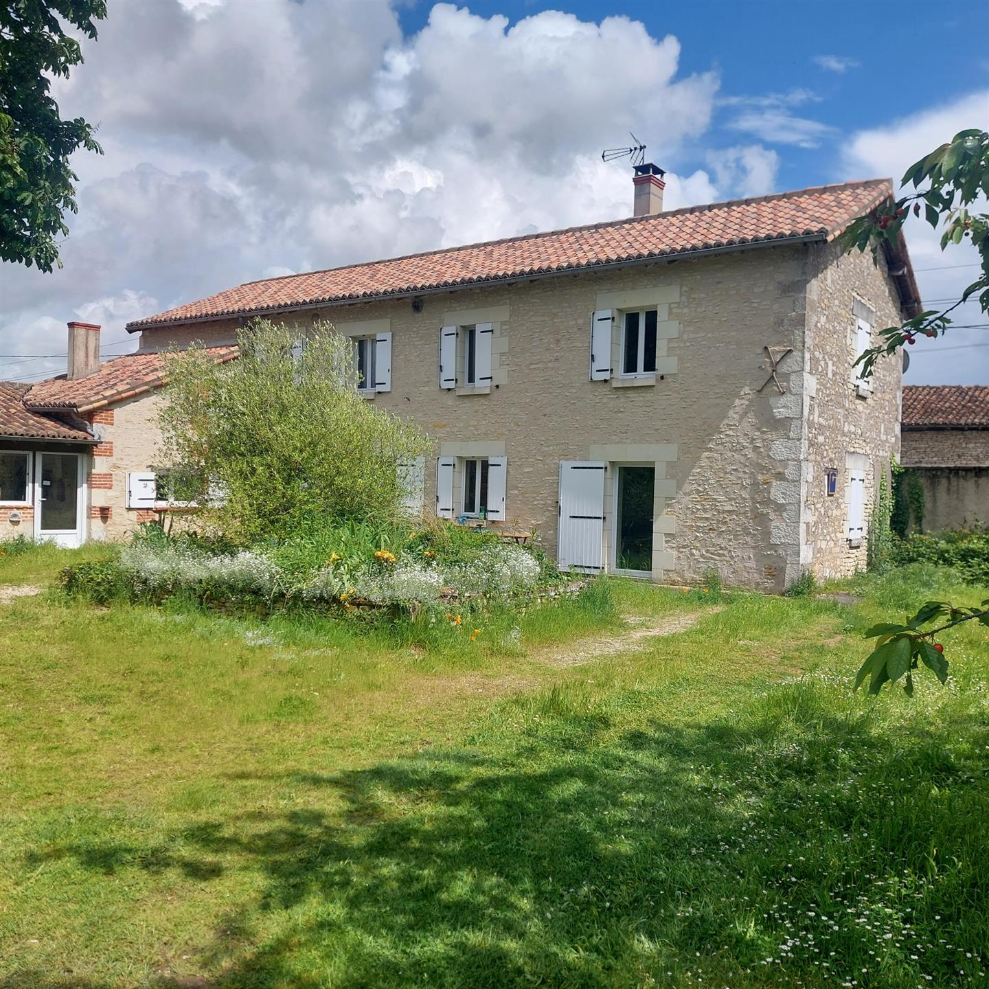 Ancienne Tuilerie De 210 M2 4 Chambres Jardin
