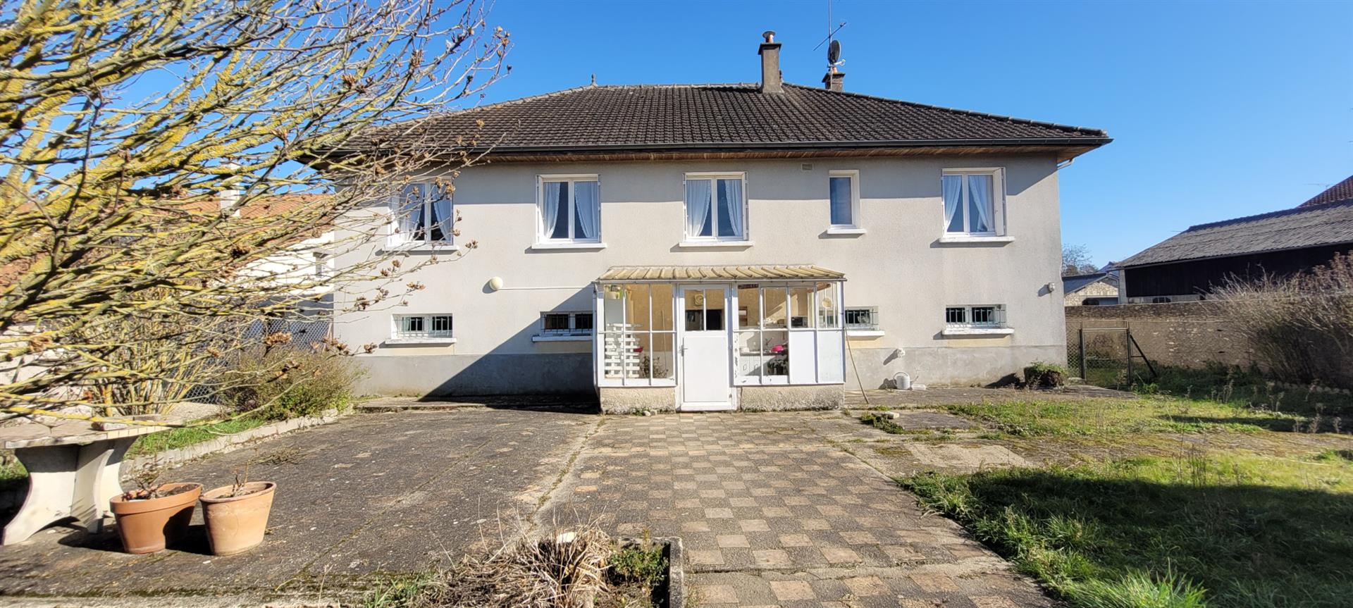 Pavillon Sur Sous Sol De 140 M2 - 6 Chambres - Jardin