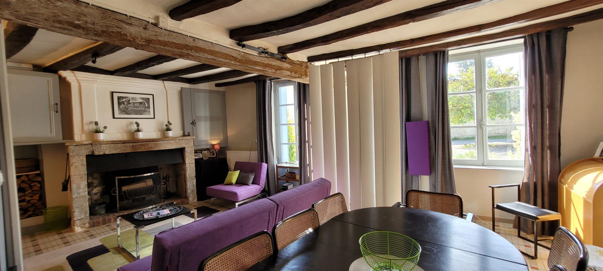 Charmante Et Atypique Maison De Village - 3 Chambres - Cour