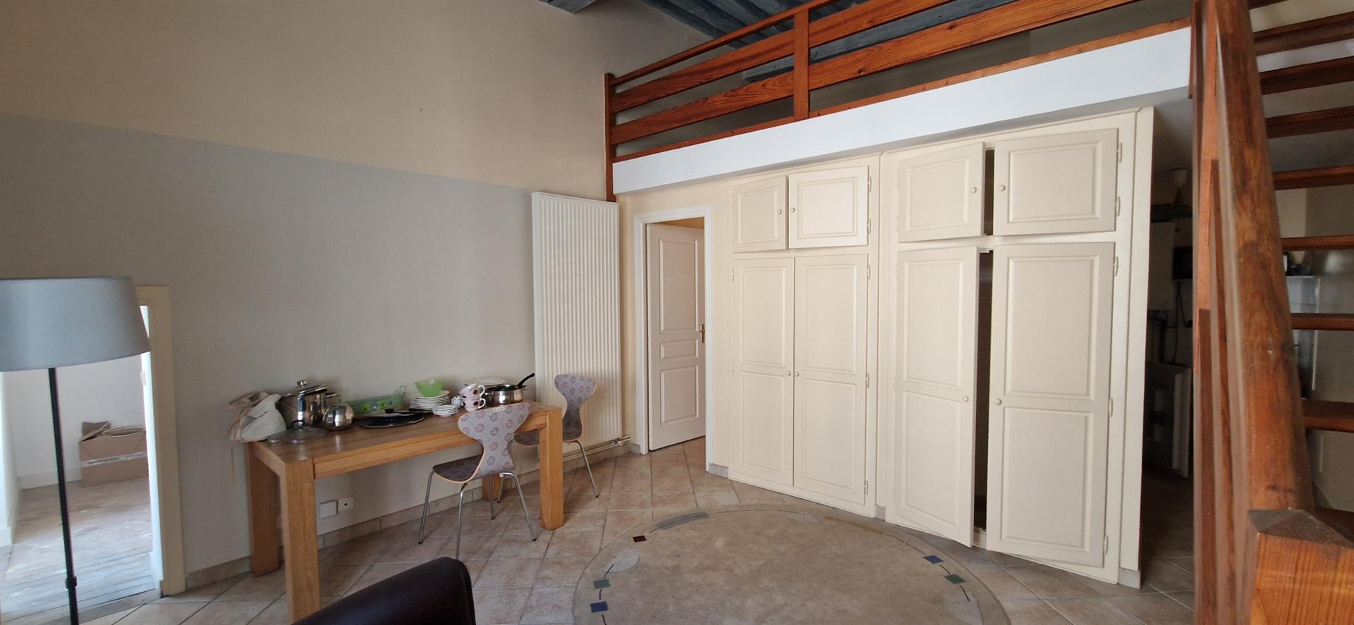 Appartement En Rdc - 1 Chambre - Vendu Sans Locataire