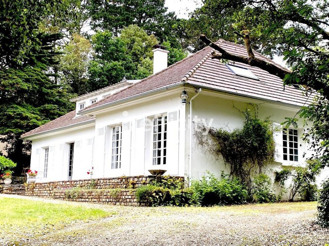 Purchase: House (44210)