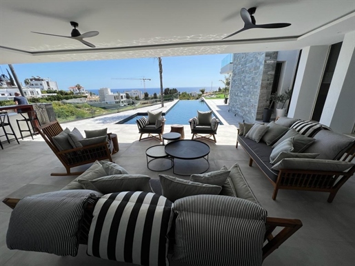 Luxury villa for sale in Agios Tychonas