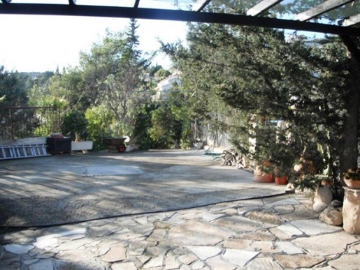 Maison de 4 chambres à vendre à Agios Tychon, Limassol, Chypre