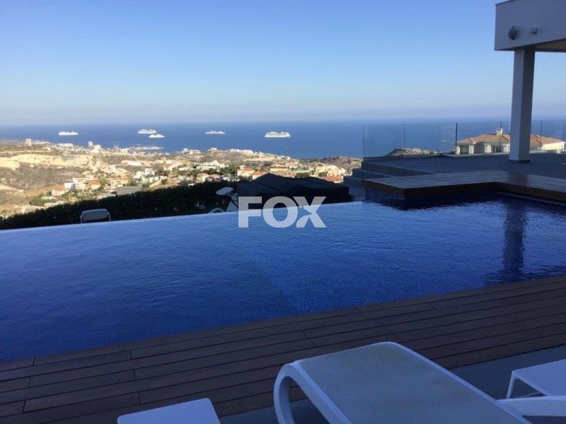 Outstanding villa with panoramic unobstructed seaview for sa