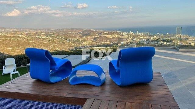 Outstanding villa with panoramic unobstructed seaview for sa