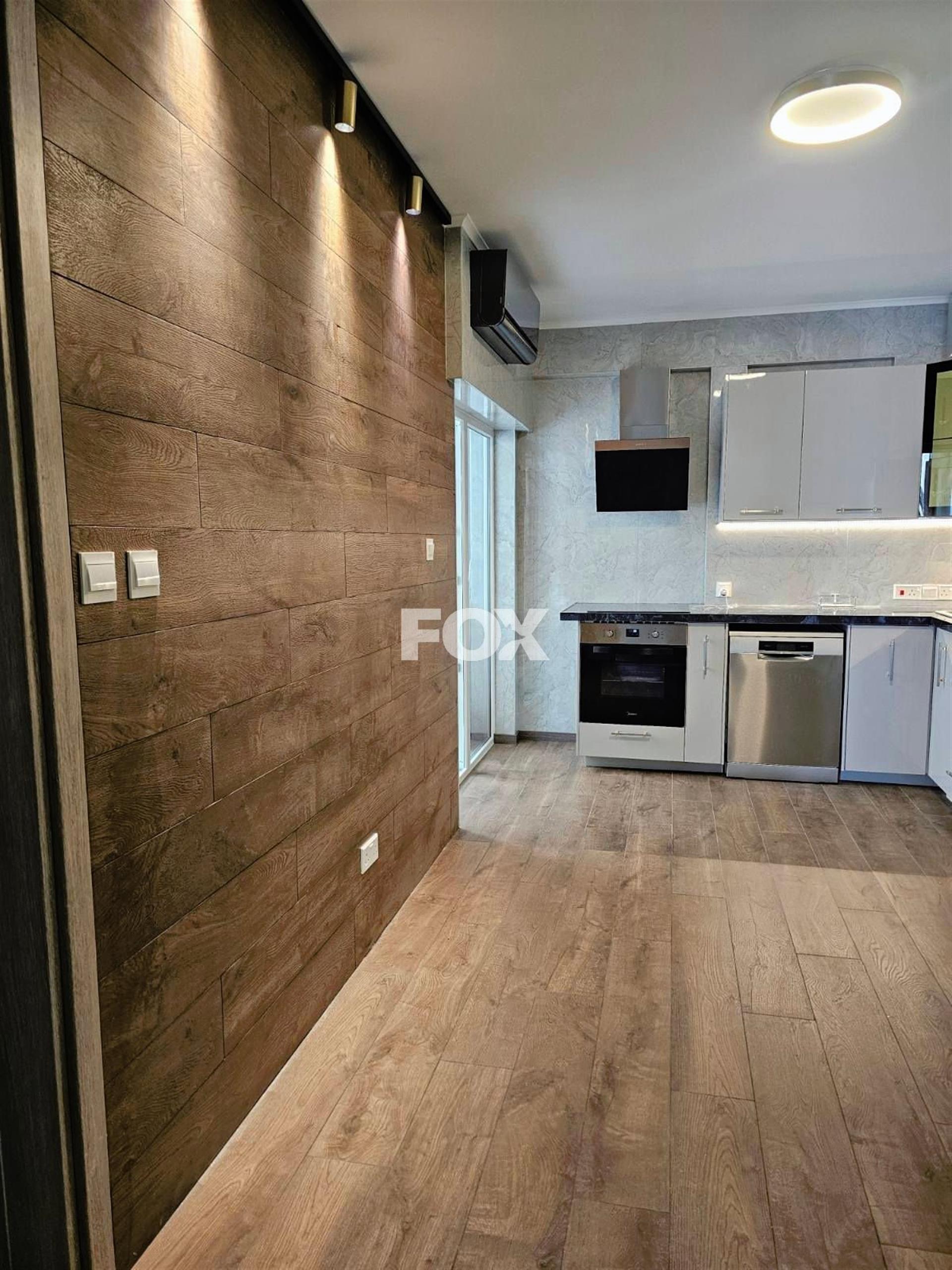 Three-Bedroom Apartment for sale in Neapoli: Renovated, 300m