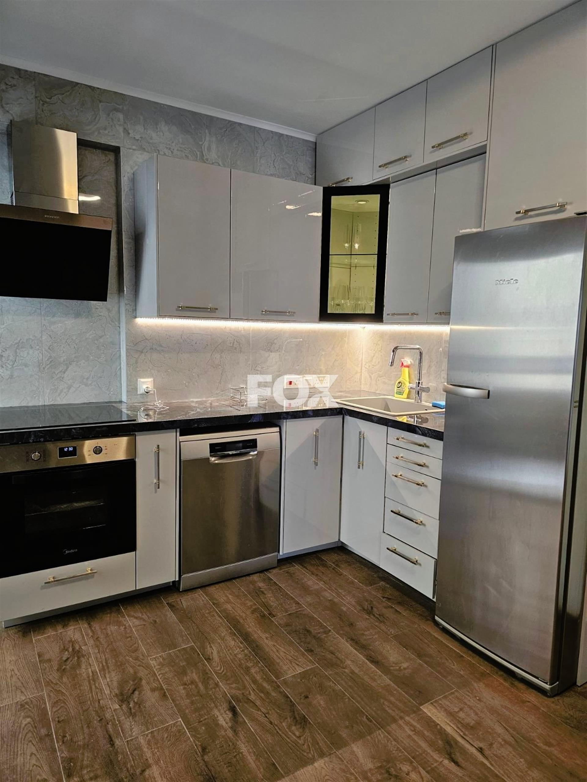 Three-Bedroom Apartment for sale in Neapoli: Renovated, 300m