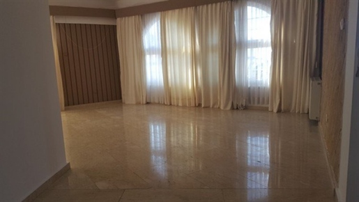 Maison de 6 chambres à vendre à Agia Fylaxs, Limassol, Chypre