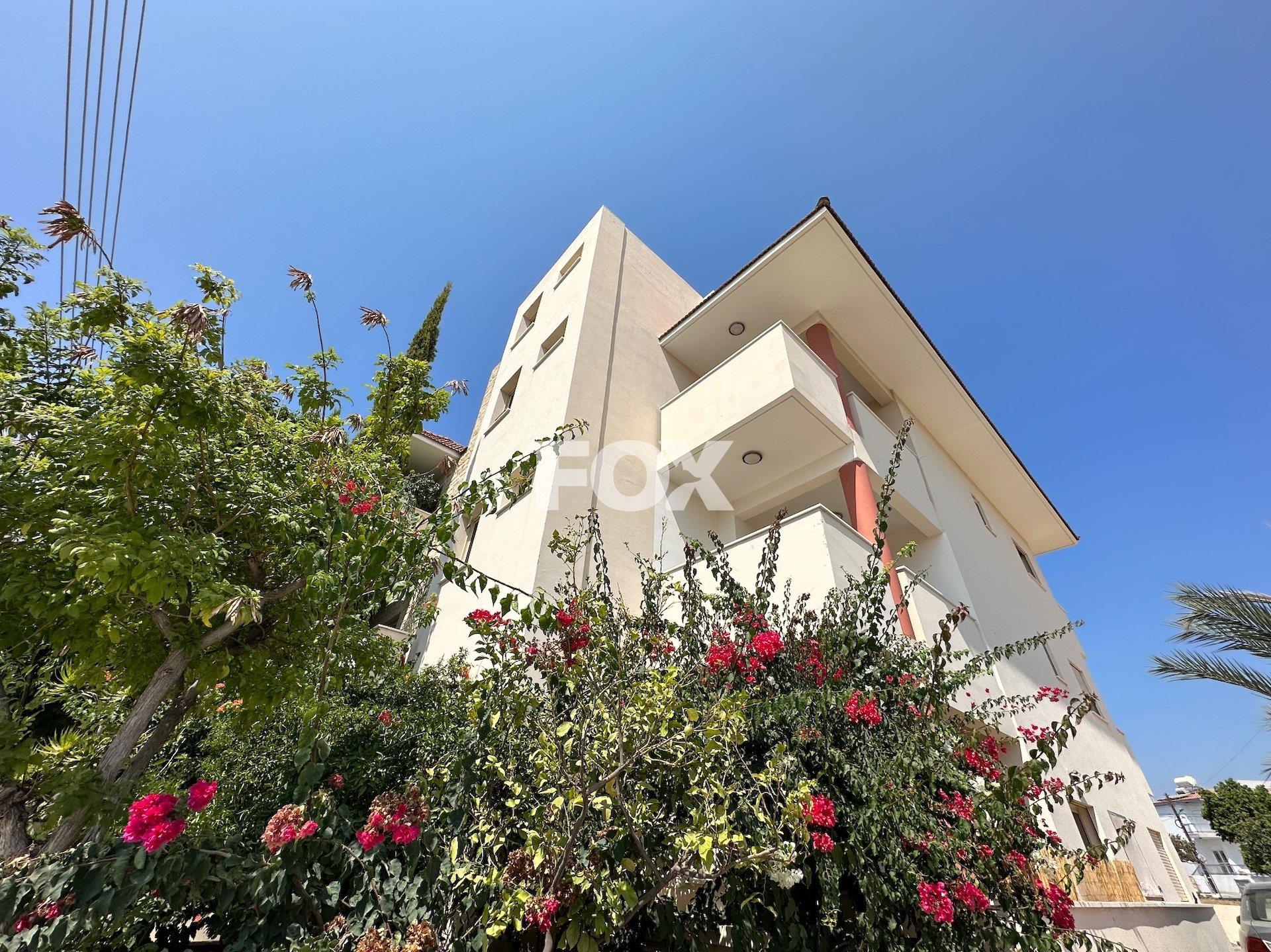 Fabulous building for sale in Agia Fyla with easy access to