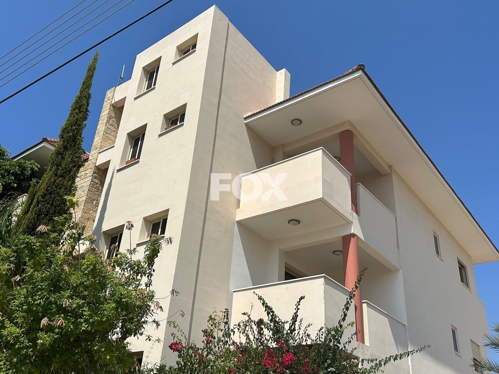 Fabulous building for sale in Agia Fyla with easy access to