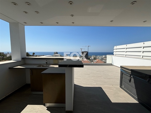 Maison de quatre chambres avec vue imprenable sur la mer à vendre à Ag