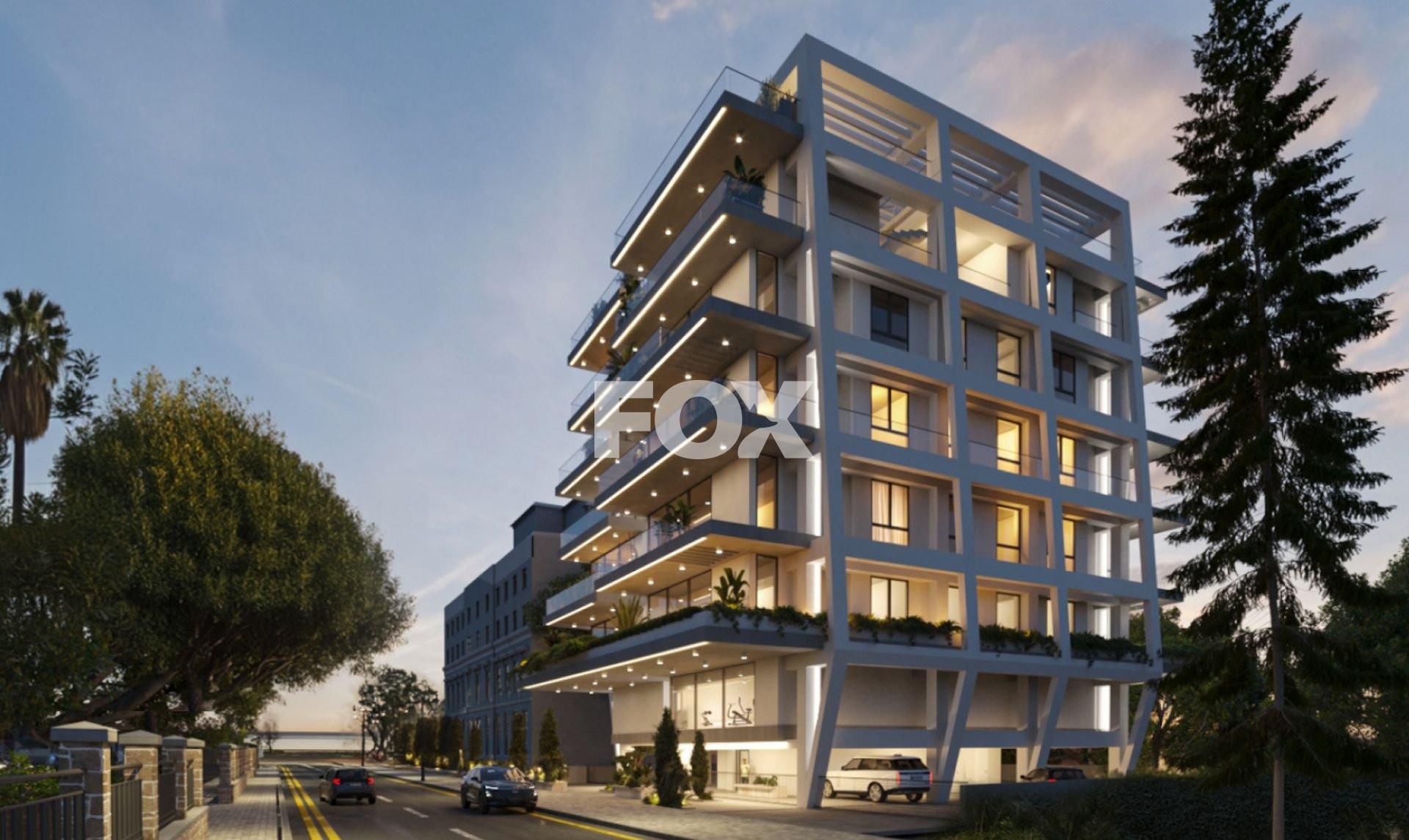 Top floor 3 bedroom apartment with roof garden for sale in A