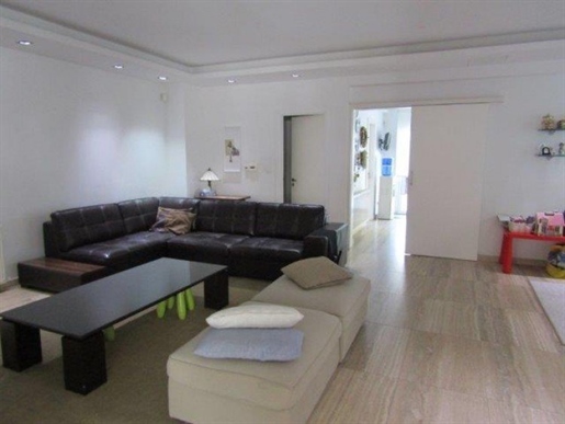Maison de 4 chambres à vendre à Potamos Germasogeias Limassol Chypre