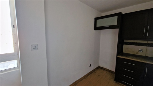 Appartement de deux chambres à Omonia à vendre