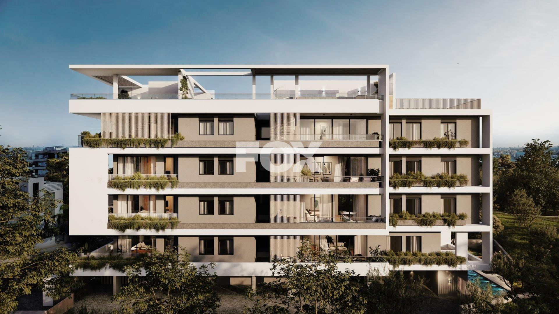 Top floor Two bedroom apartment with roof garden for sale in