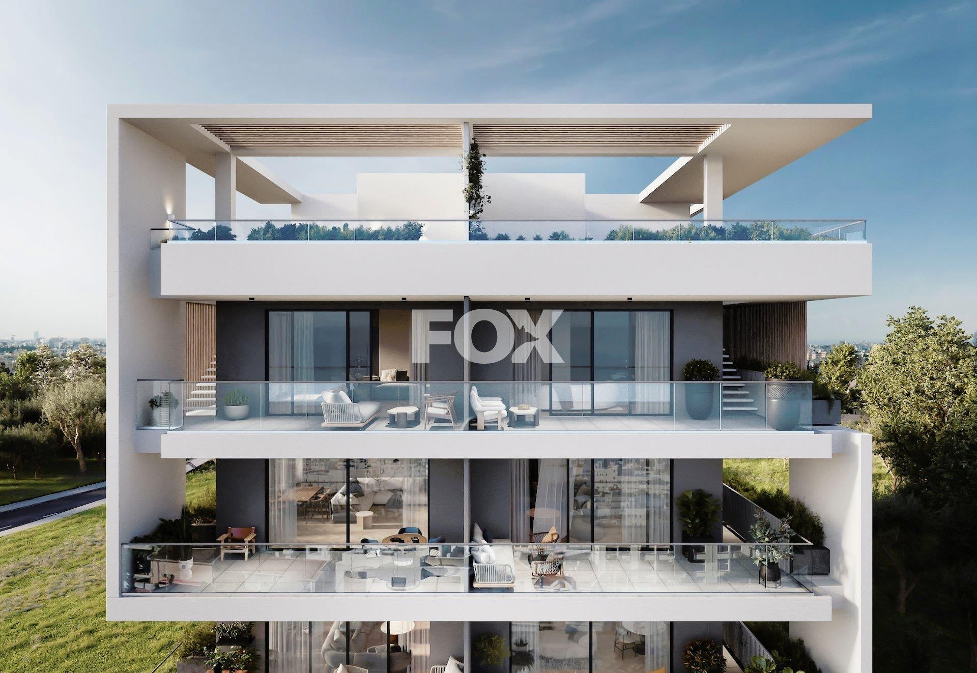 Top floor Two bedroom apartment with roof garden for sale in