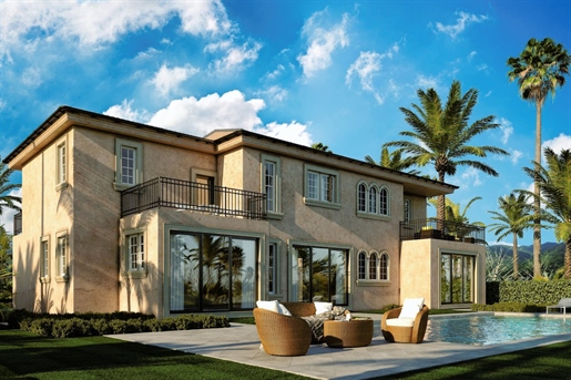 Four bedroom luxury villas in a privileged area in Chloraka