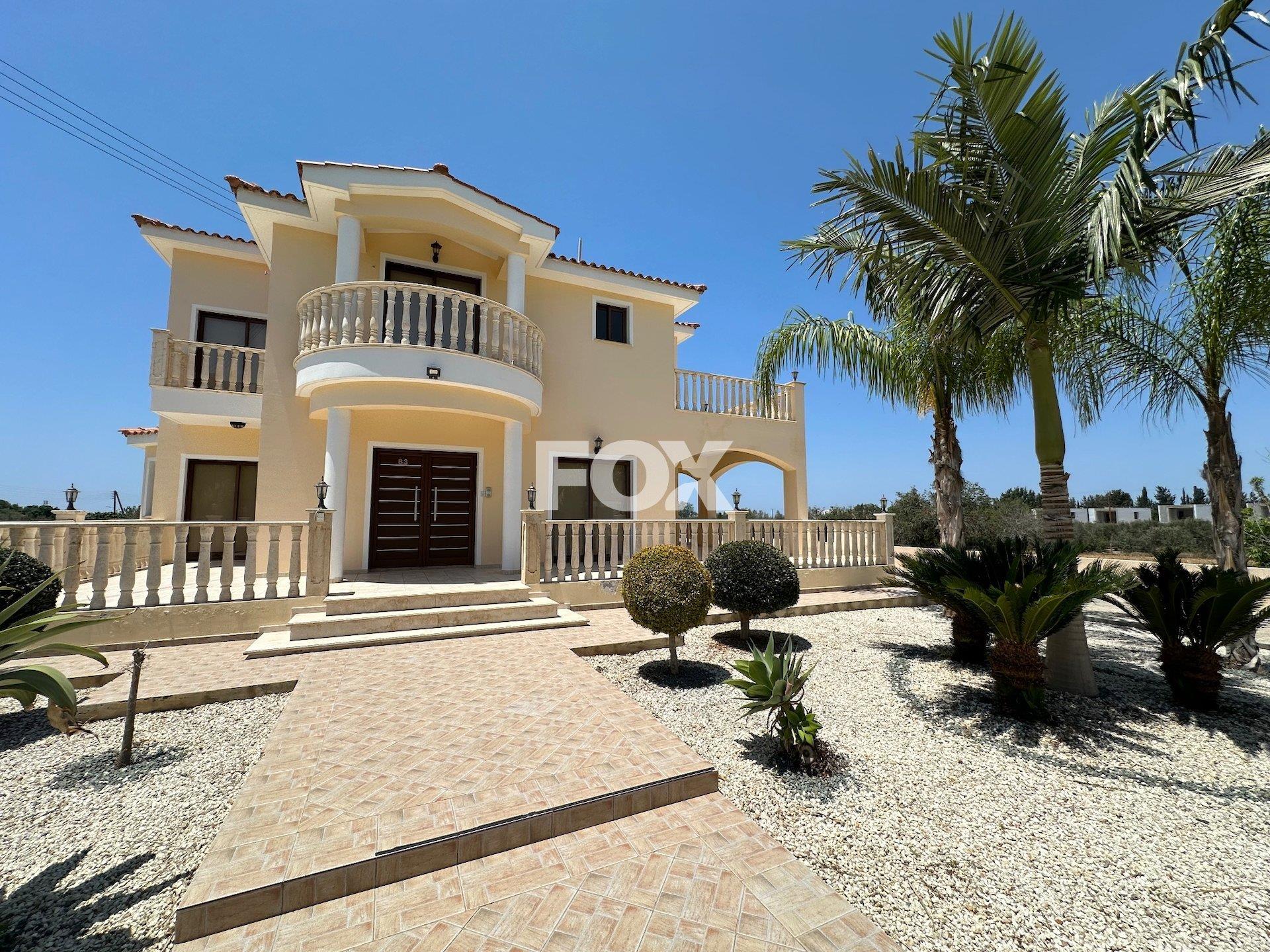 Elegant Four-Bedroom Villa on Large Plot in Lower Chloraka