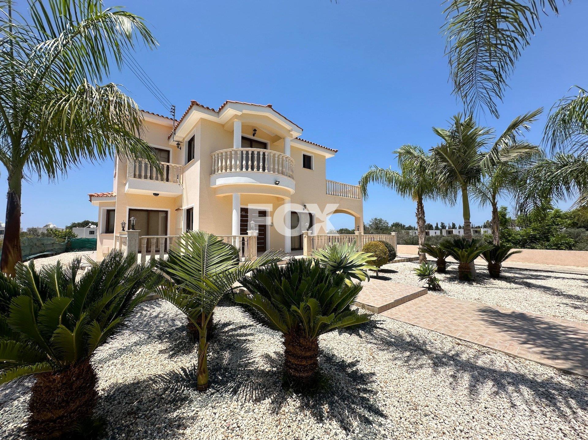 Elegant Four-Bedroom Villa on Large Plot in Lower Chloraka