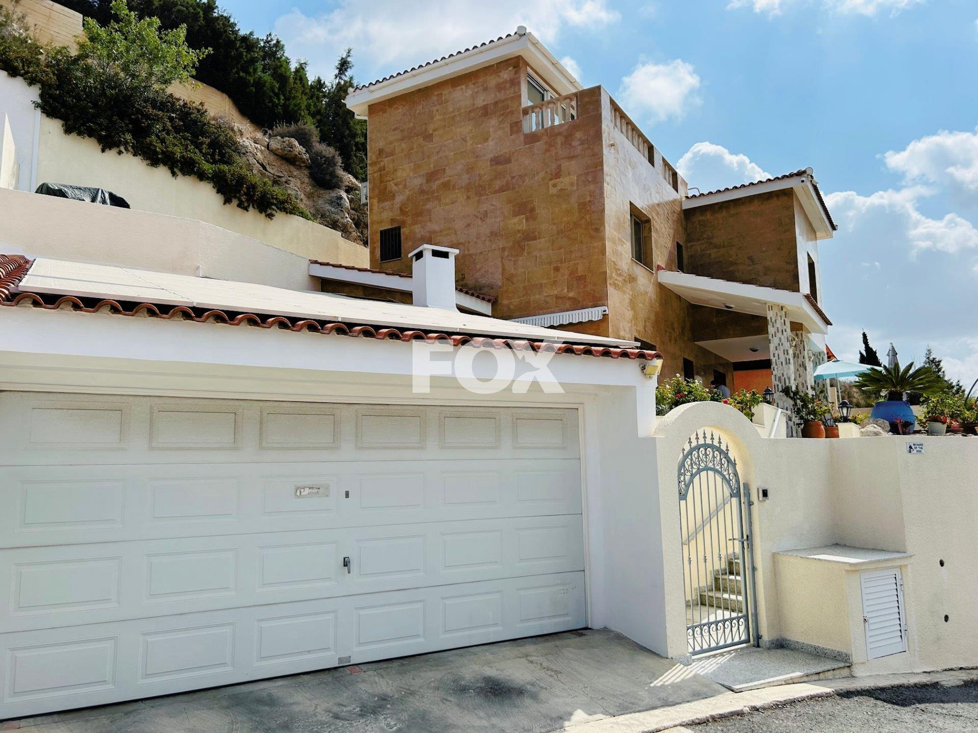 Four bedroom detached villa in Chloraka