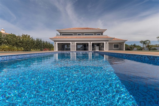 Prachtige Villa Met 5 Slaapkamers En Zeezicht, Zwembad & Fitnessruimte - Lagos