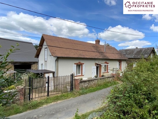 Well renovated farm with barns, guest rooms, gîte on 3.3 ha of land in Corrèze