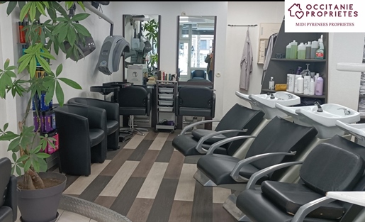 Fonds de commerce avec clientèle fidèle d'un salon de coiffure au Centre Ville de Foix