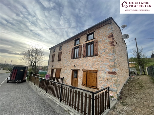 Vds beautiful real estate complex composed of two semi-detached houses in cut stone, recently renov