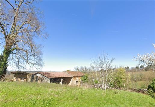 Stone Barn With Outbuildings And Magnificent View On 8500 M² Of Land. 