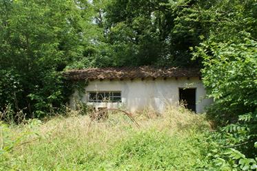 Hamlet House, To Restore, With Garage And Outbuildings On 1.41 Ha Of Land